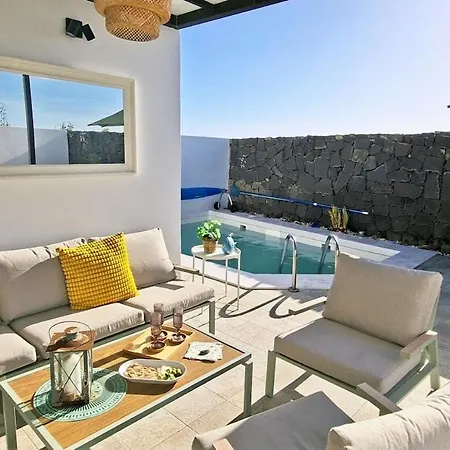 Oasis With Heated Pool, Jacuzzi, And Comfort * Playa Blanca (Lanzarote)