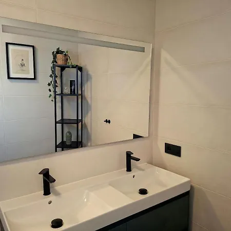 Villa Oasis With Heated Pool, Jacuzzi, And Comfort Playa Blanca (Lanzarote)