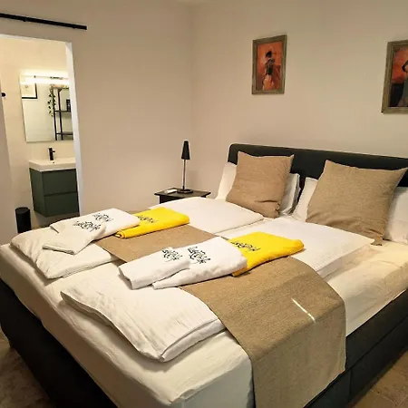 Oasis With Heated Pool, Jacuzzi, And Comfort Villa Playa Blanca (Lanzarote)